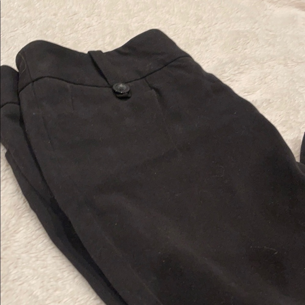 🪞 Capri Pants ❣️ - Picture 2 of 6